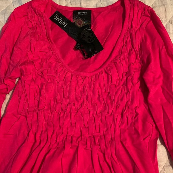 Buffalo Molly Ann XS top with smocking, U-neck, NWT, crimson - Picture 2 of 8